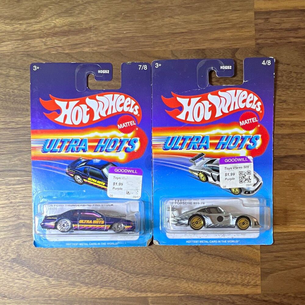 Hot Wheels Ultra Hots Porsche 935-78 & Ford Thunderbird Pro Stock 1:64 Diecast